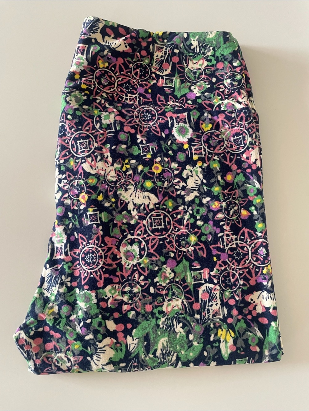 LuLaRoe floral print one-size stretch leggings, new!